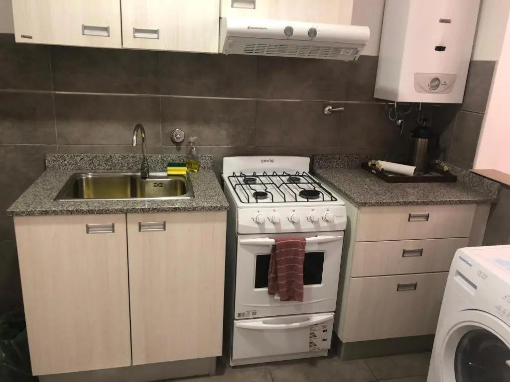 Departamento en Santa Fe, Capital. Con cochera y pileta