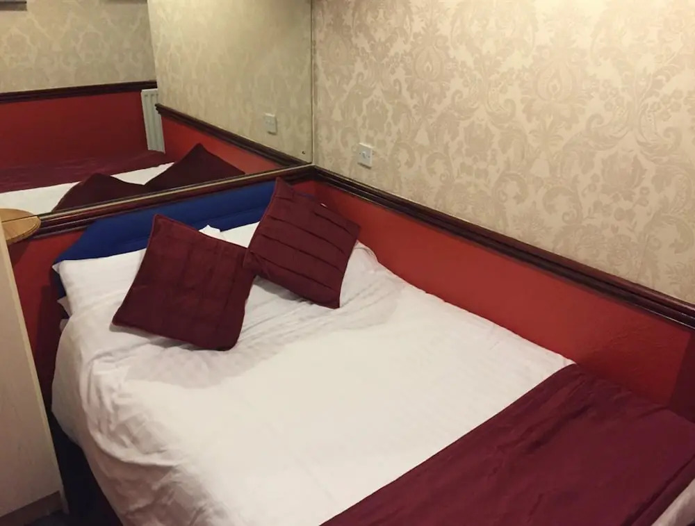 Valdene Hotel