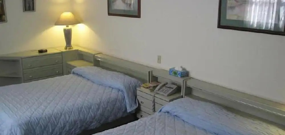 Rosecourt Motel