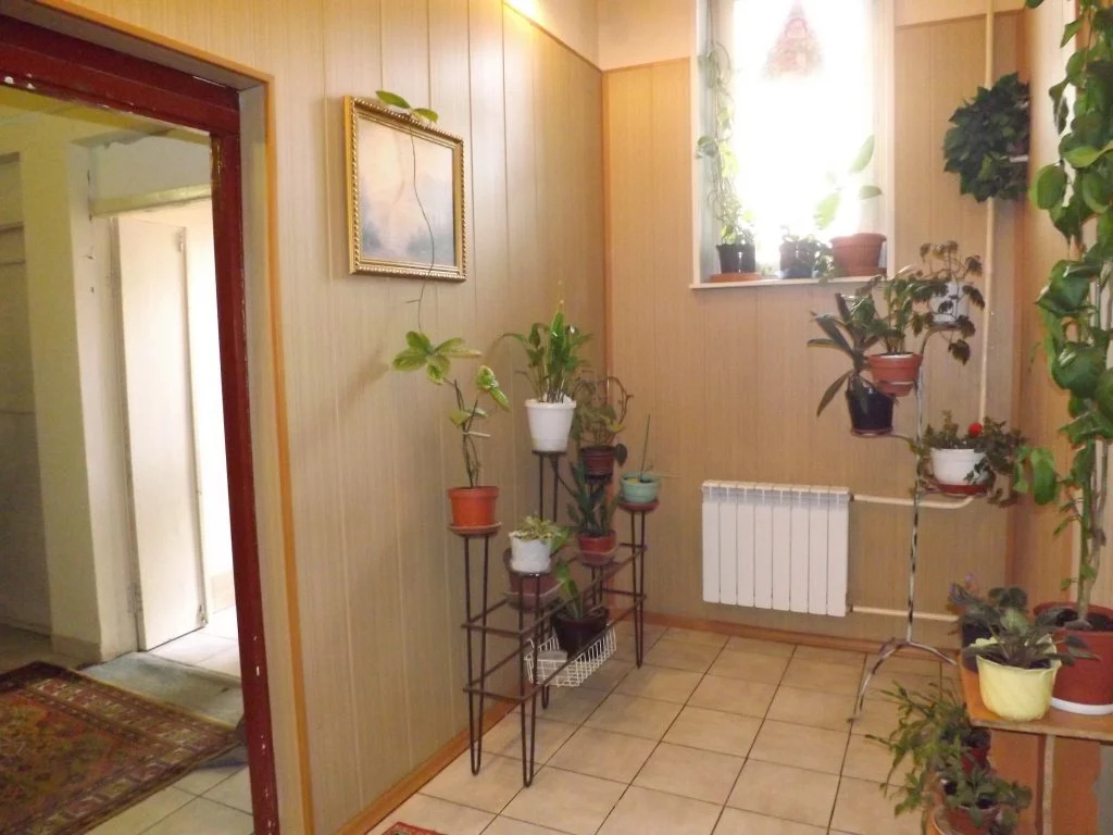 Na Bolshoy Akademicheskoy Apartment
