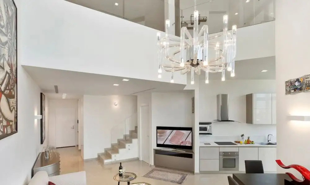 Deluxe Loft 2BR White City by HolyGuest