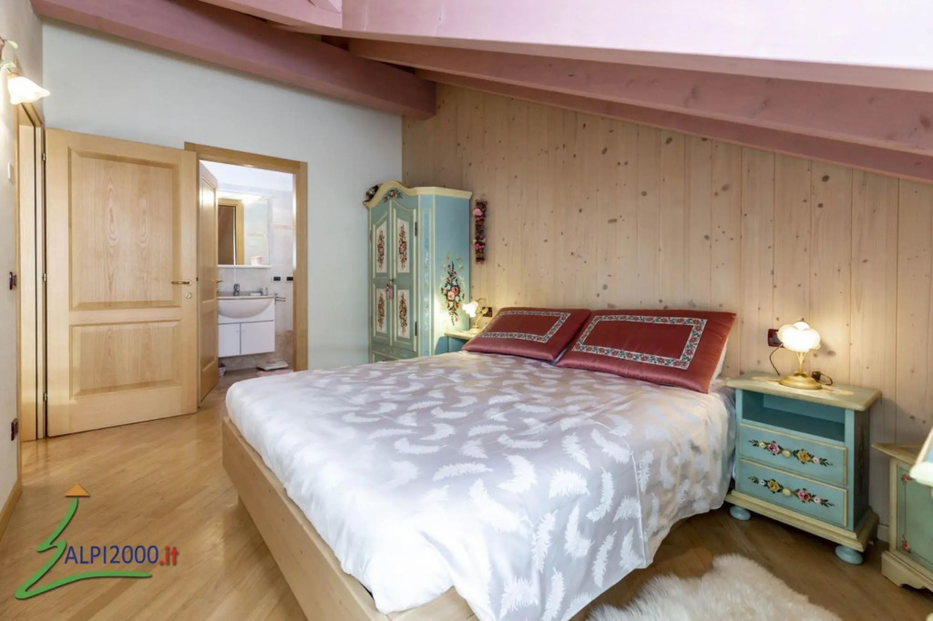 RADETZKY -  typical apartment. (022113-AT-667315)-604  RADETZKY