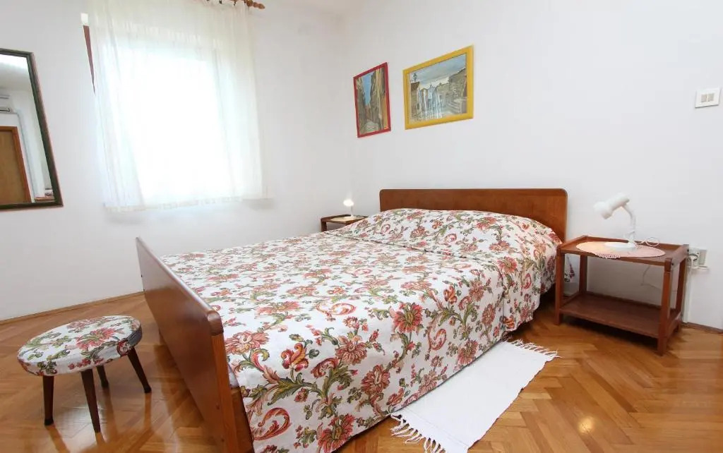 Apartments Mitton