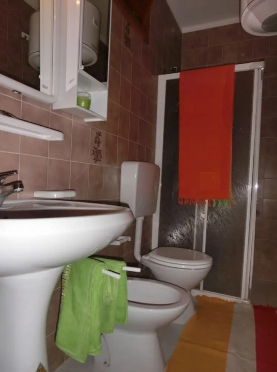Welcoming Seaside Flat Ideal for 5 Guests