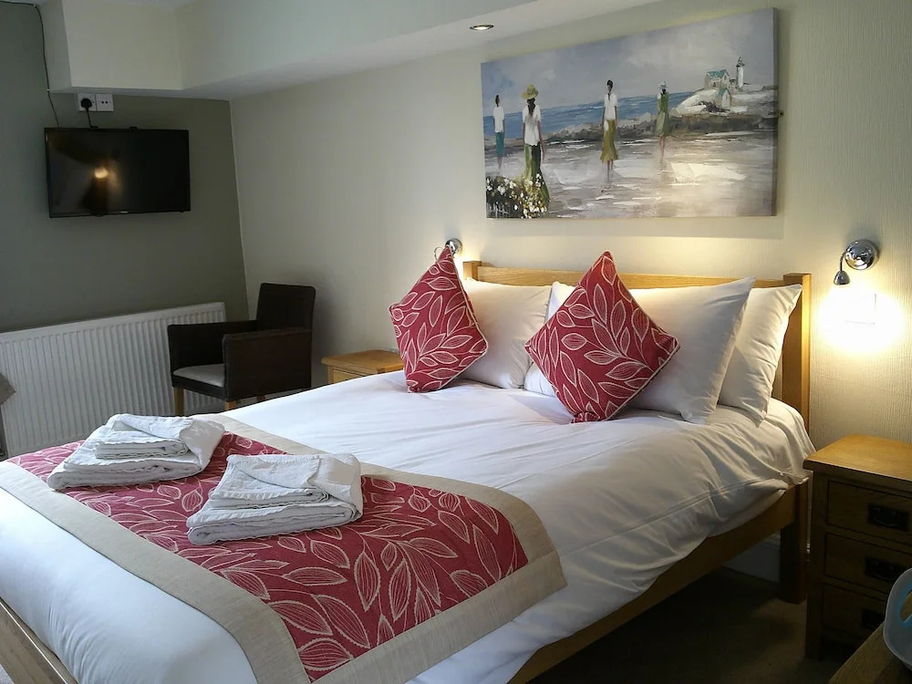 The Crown Hotel