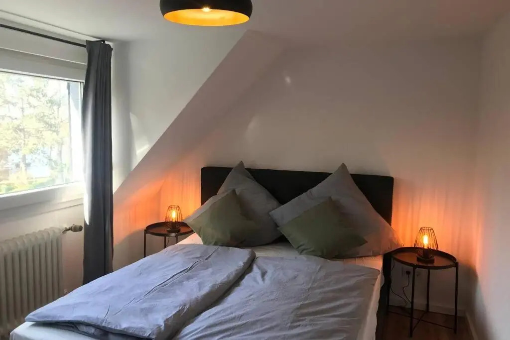Apartment Frankfurt, top renoviert, 65qm DG