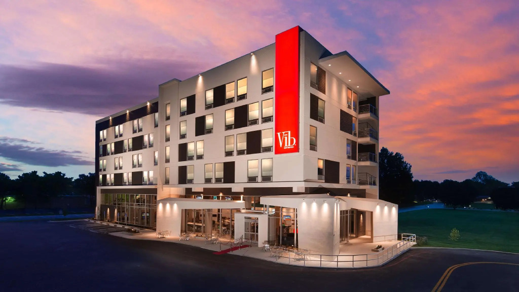 Best Western Premier Springfield Plaza District Hotel