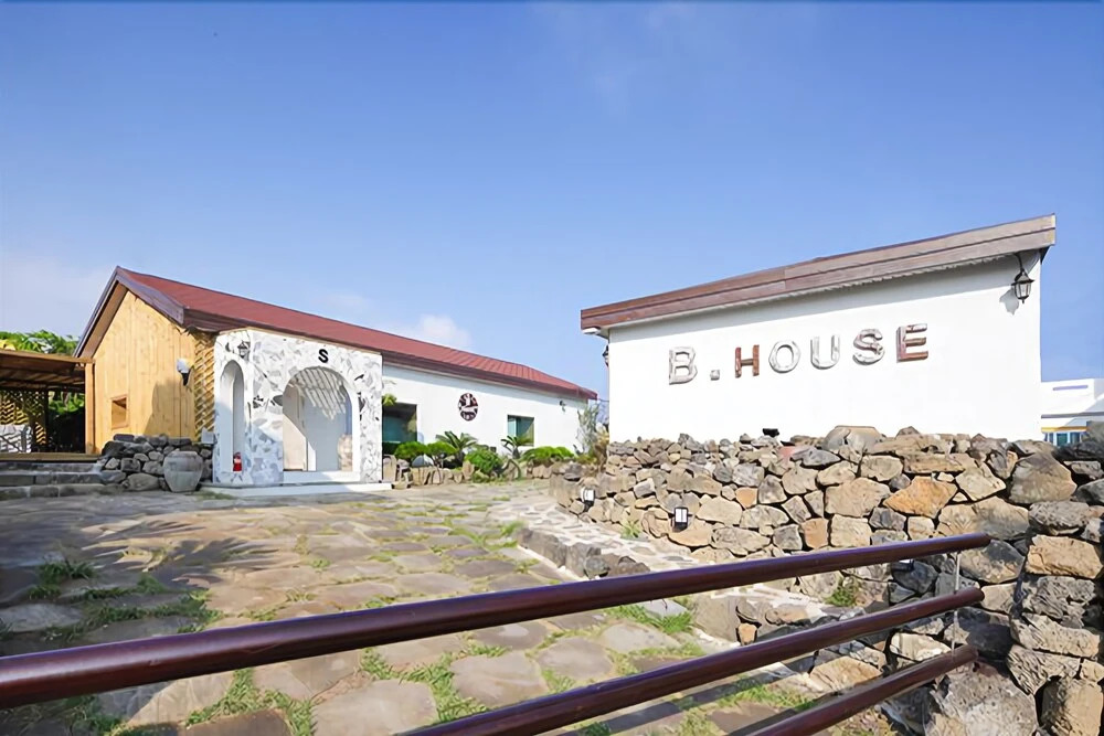 Jeju Vio House Pension