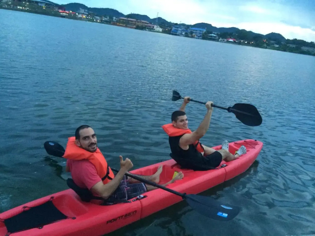 Hotel La Canoa