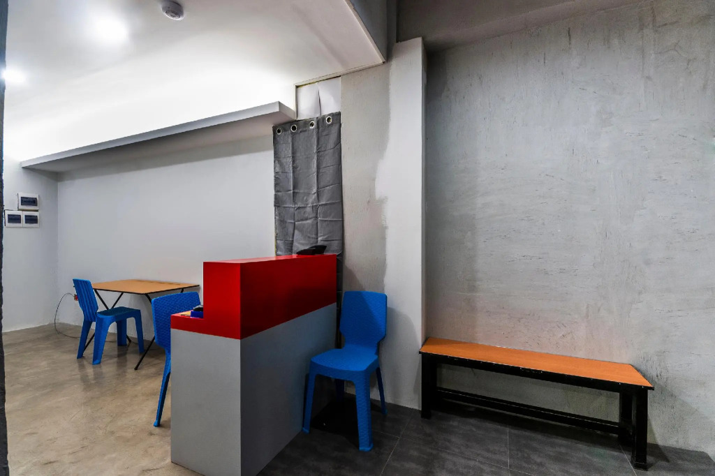 OYO 476 Hedda Hotel (Quarantine Hotel)  (Vaccinated Staff)