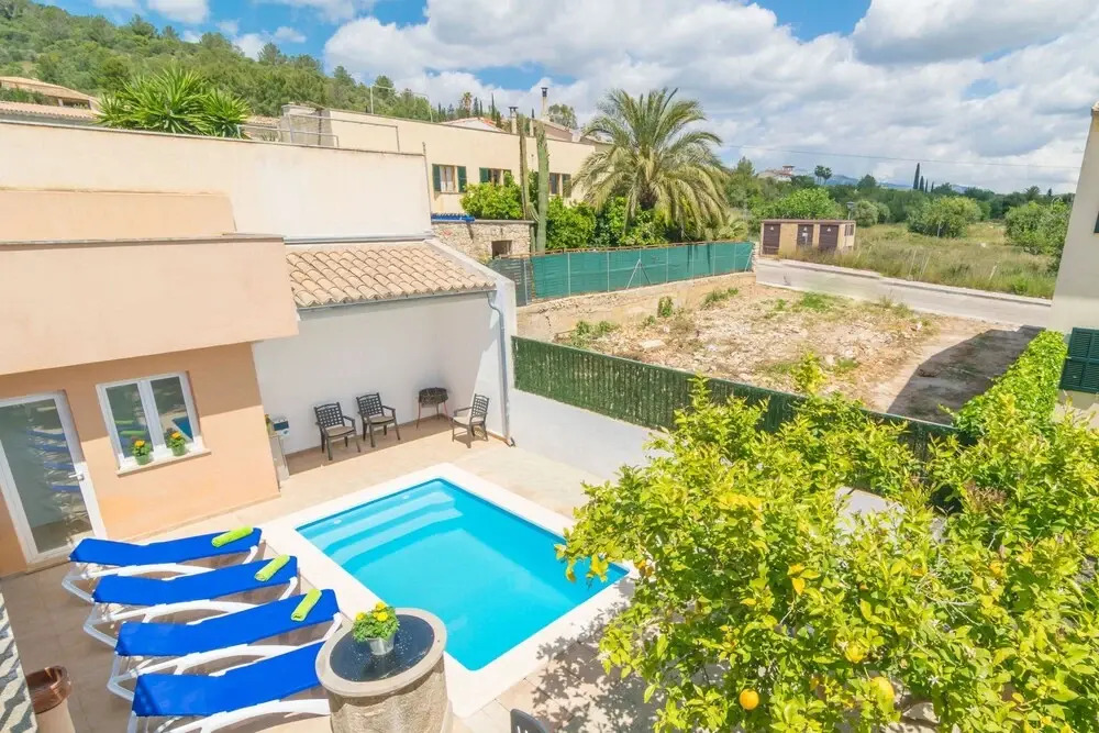 Goixa in Lloseta With 3 Bedrooms and 2 Bathrooms