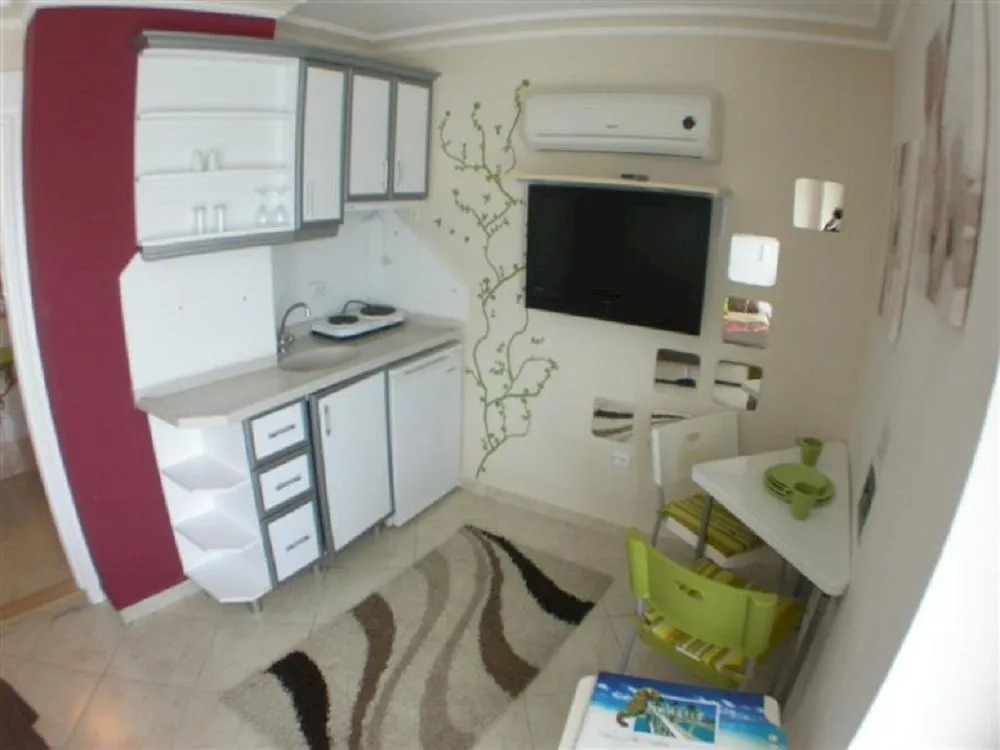 Seahorse Deluxe Hotel
