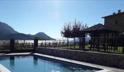 Casa Rural Cirerer