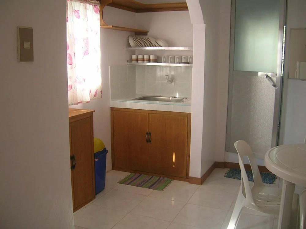2 BR Unit 6 Jefrell Apartments