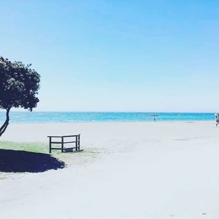 Apartamentos Varadero on the beach