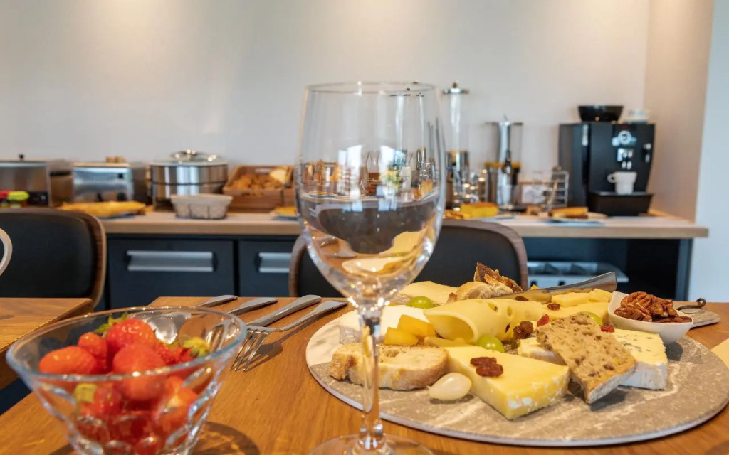 Brit Hotel Ploermel - Hotel de lHippodrome