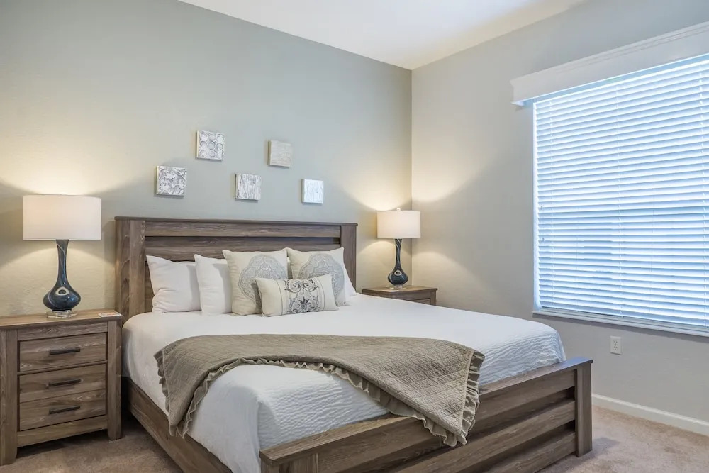 Casa Del Lago Penthouse 3 Bedroom Condo by RedAwning