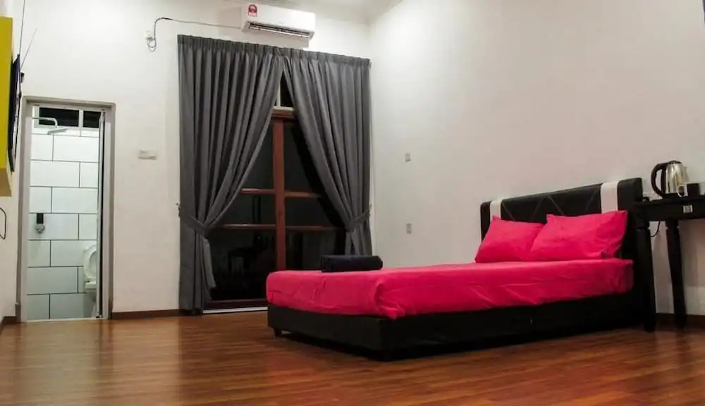 Multaqa Suite & Residence
