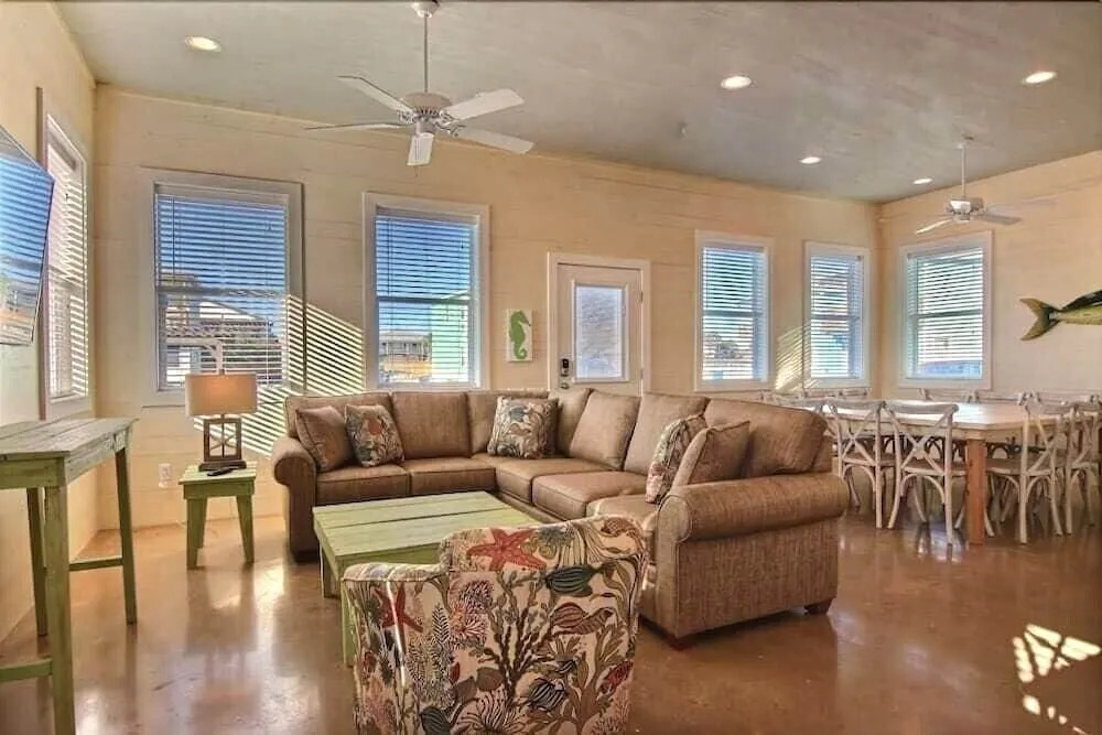 Any Fin Goes Gv628 4 Bedrooms 4.5 Bathrooms Home