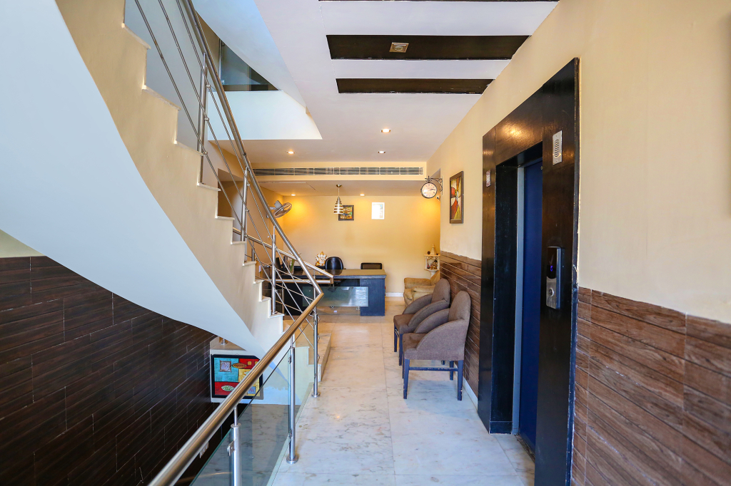 Capital O 605 Hotel Camria