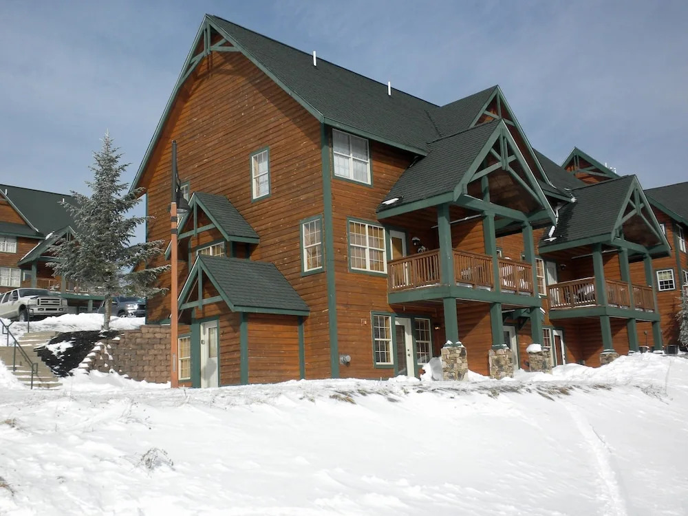 1br: Camp 4 # 18