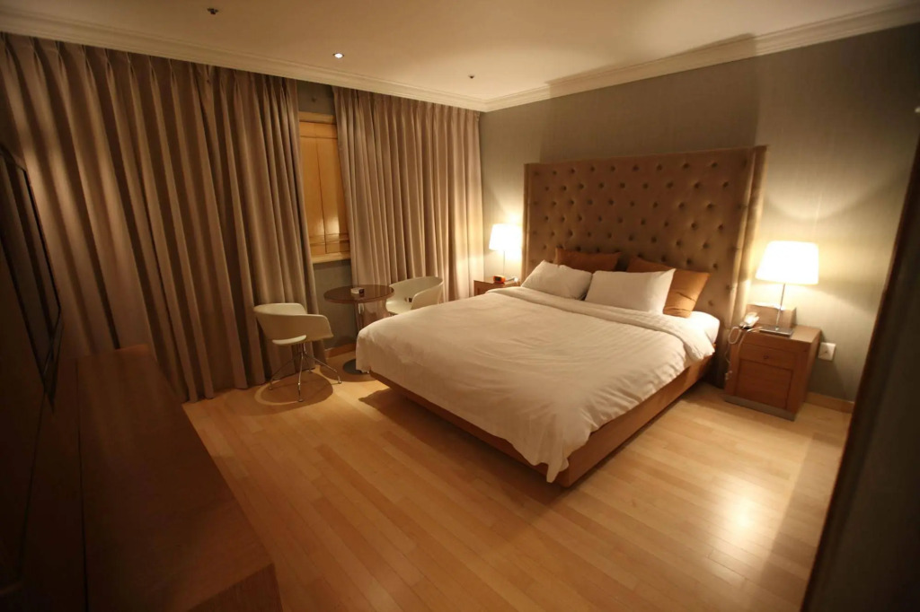 The California Hotel