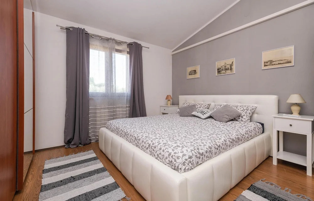 Stunning Home in Medulin With Wifi and 4 Bedrooms