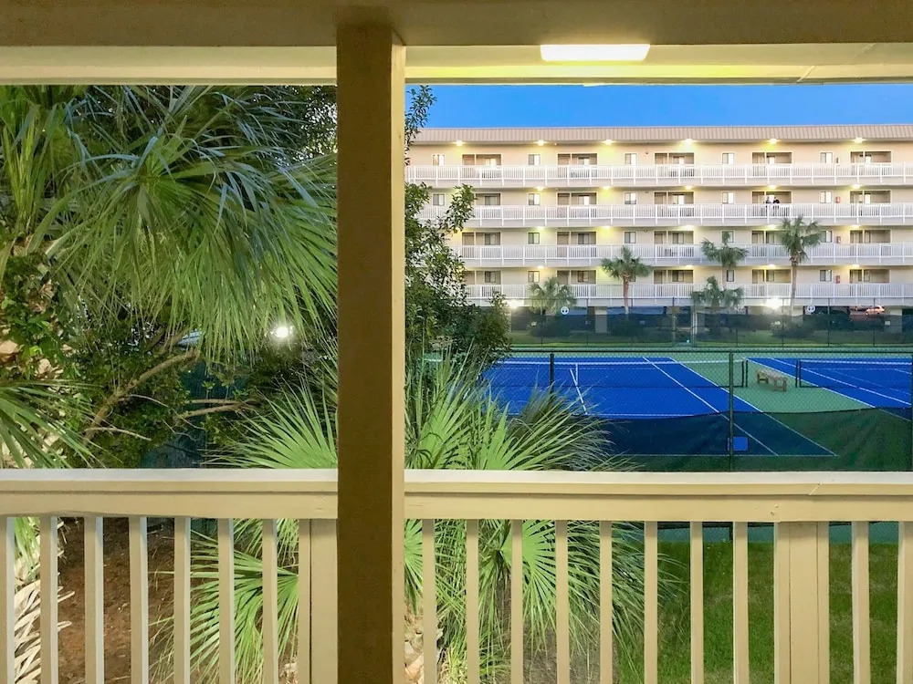 New Listing! Mid-Island Marvel W/ Resort Amenities Condo