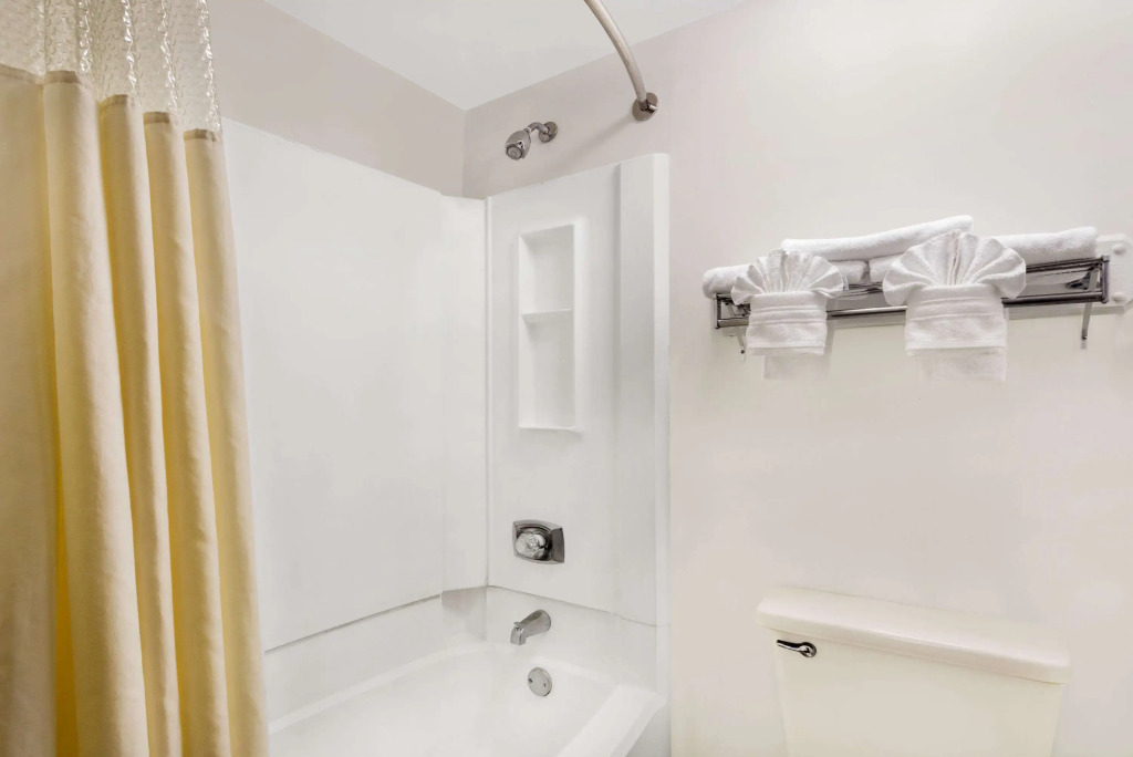 Days Inn by Wyndham Indianapolis Castleton