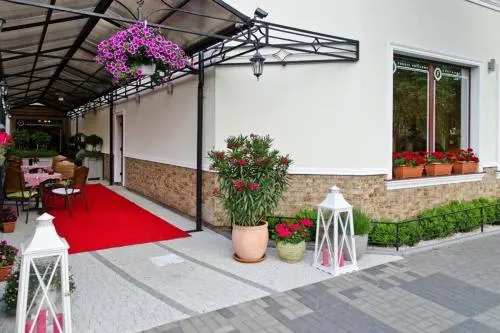 Figaro - Hotel I Restauracja