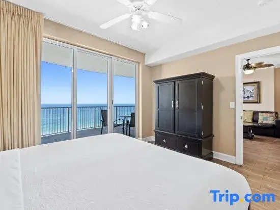 Ocean Villa 905
