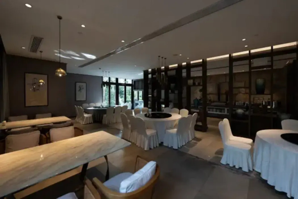 The Lucid Resort Deqing
