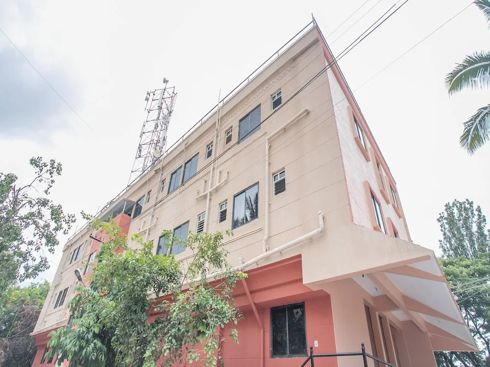 OYO 14430 Sunshine Grand