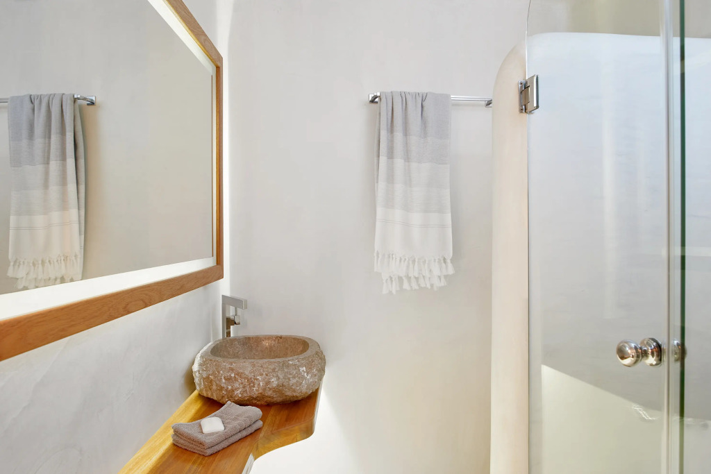 La Perla Villas and Suites