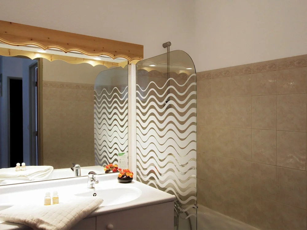 Traditional apartment on the slopes in St Jean d'Arves