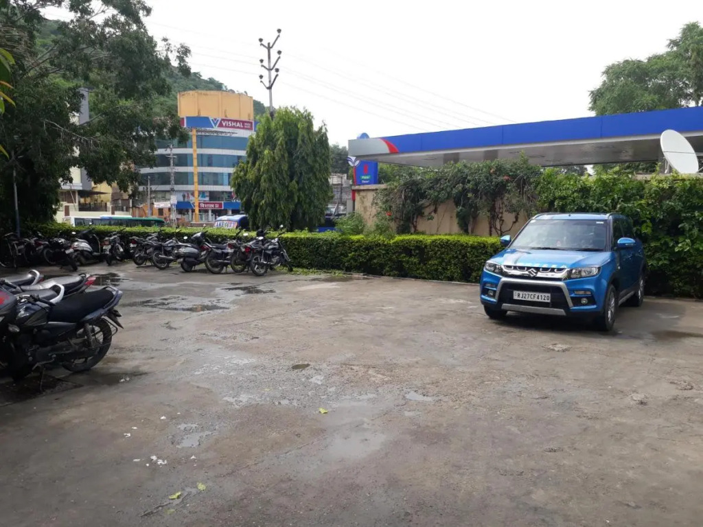 Hotel Paras