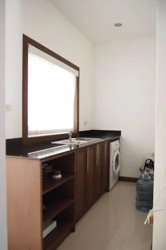 Orchid Palm 2 Soi 102 Pool Villa