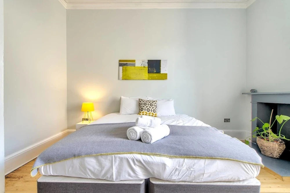 Luxury Georgian Apartment Heart Of The City Location