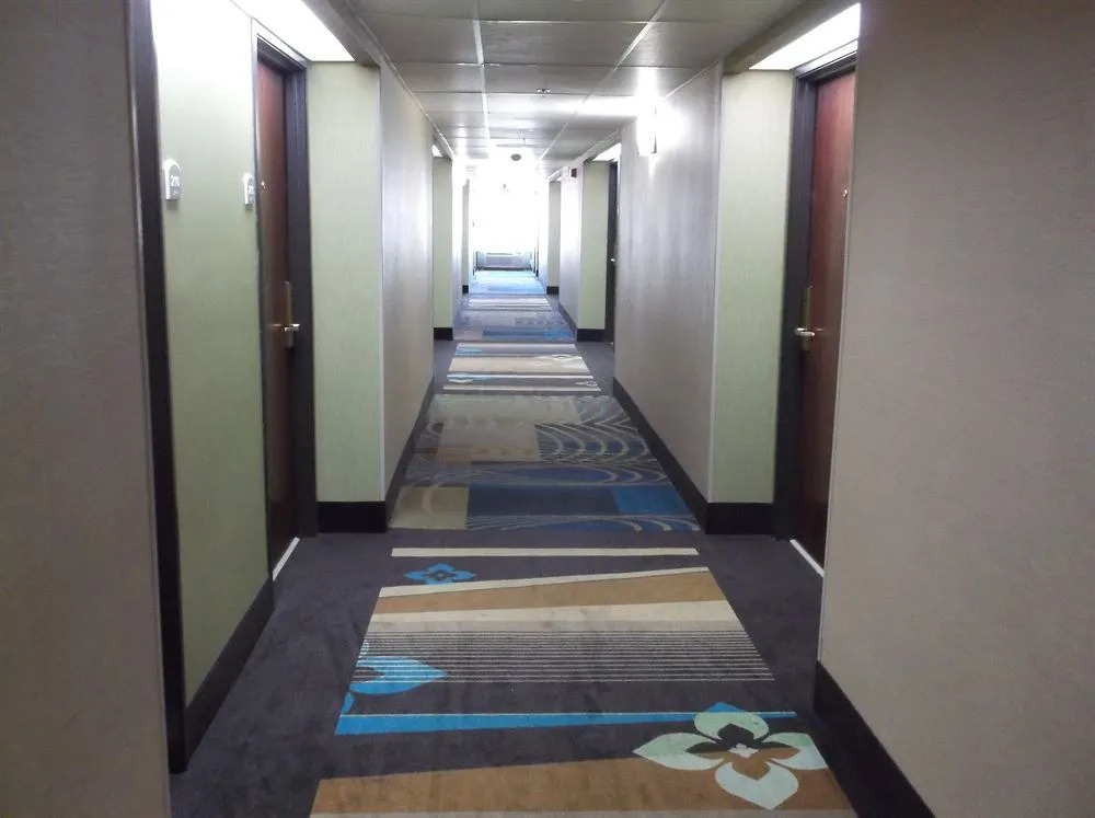 Holiday Inn Express Hotel & Suites Bentonville by IHG