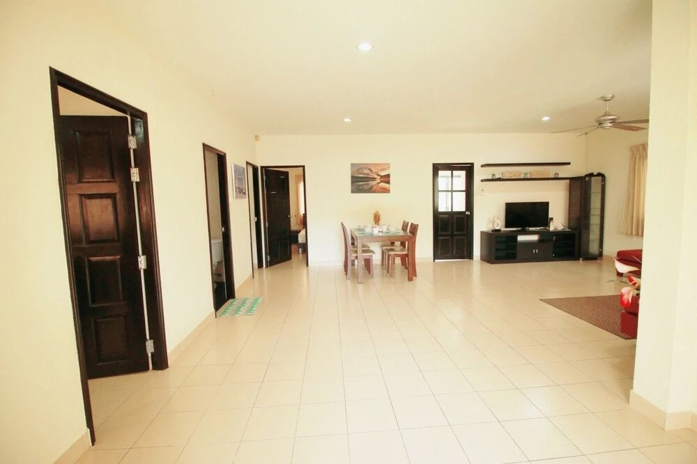 Adare Villa