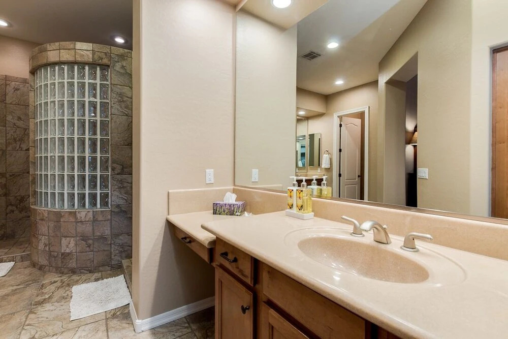 Lynx - 3 Br Home