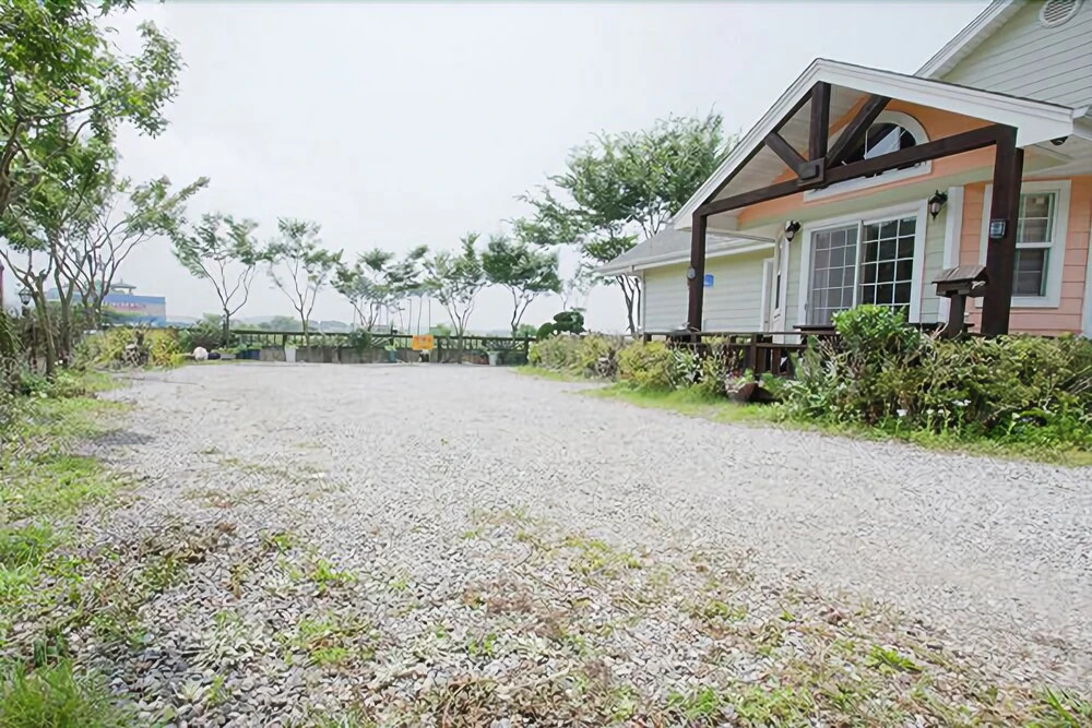 Taean Kkochji Ireland Pension
