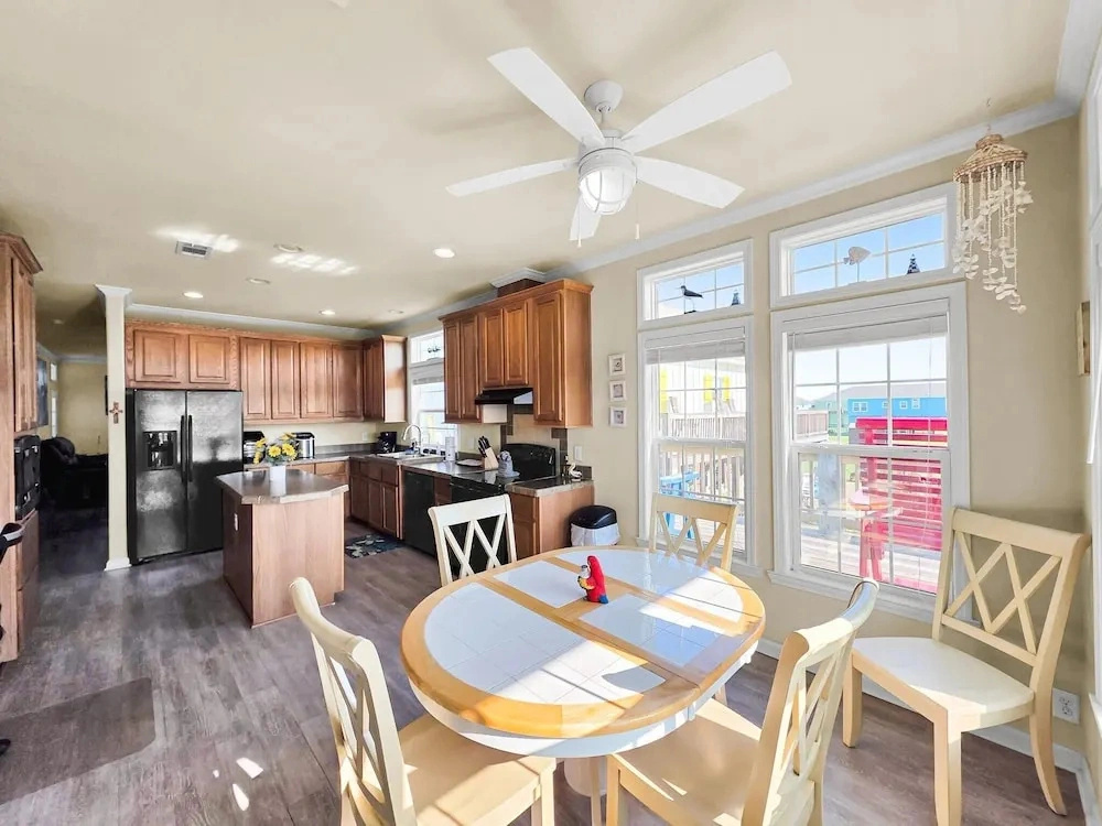 Its A Shellabration 3 Bedroom Home