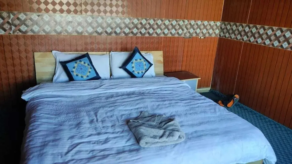 Soma Retreat Cottage, Pangong Lake
