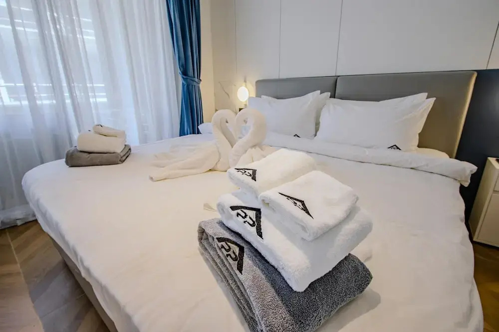 Beachfront 189/243 One-bedroom Residence