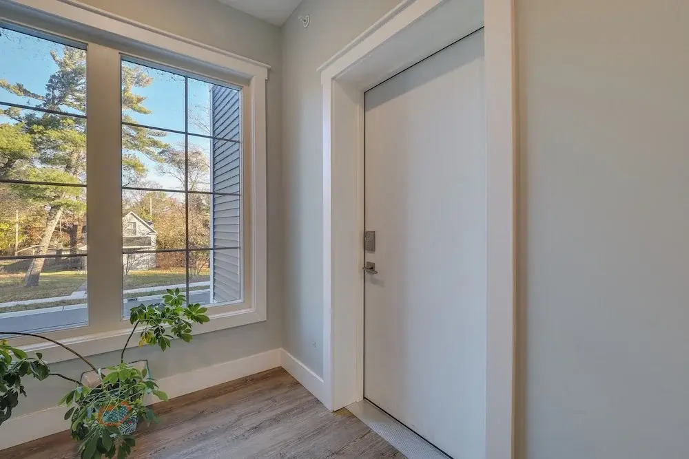 Walk to Front St! Traverse City Condo Near Skiing