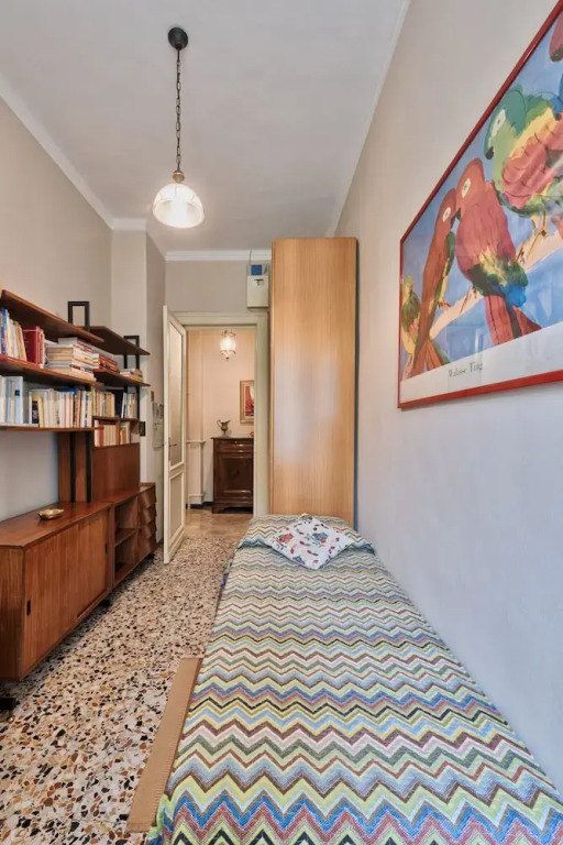 Vintage Flat Crocetta