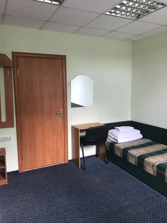 Hotel 18