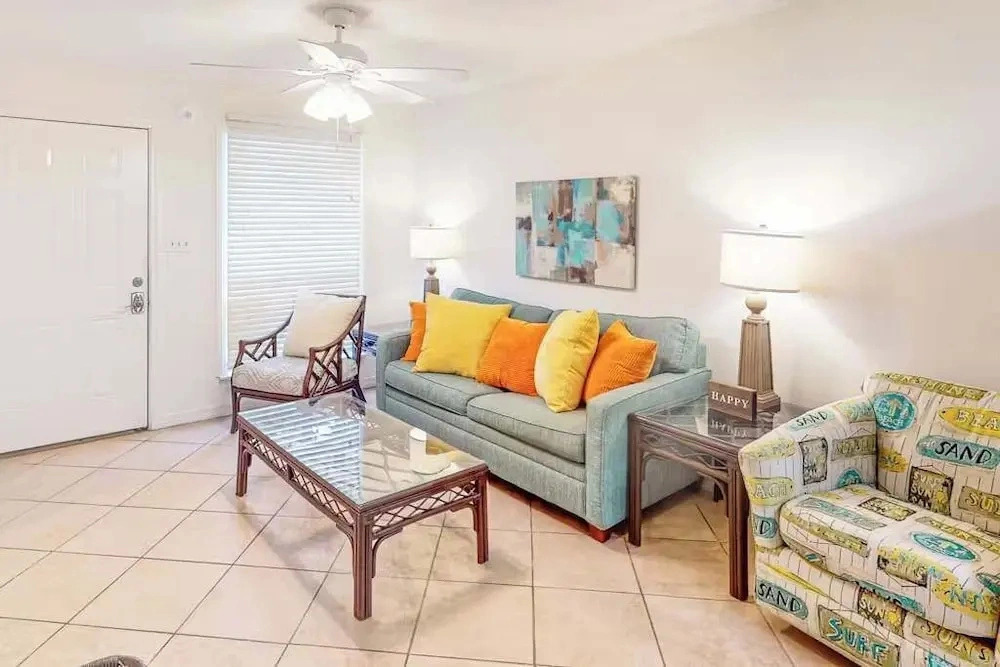 Leo s Place - 2 Bed With Pool Beaches Dining