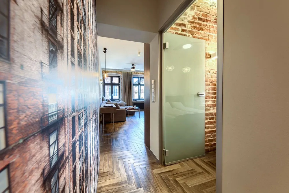 2/3 APARTMENTS Old Town